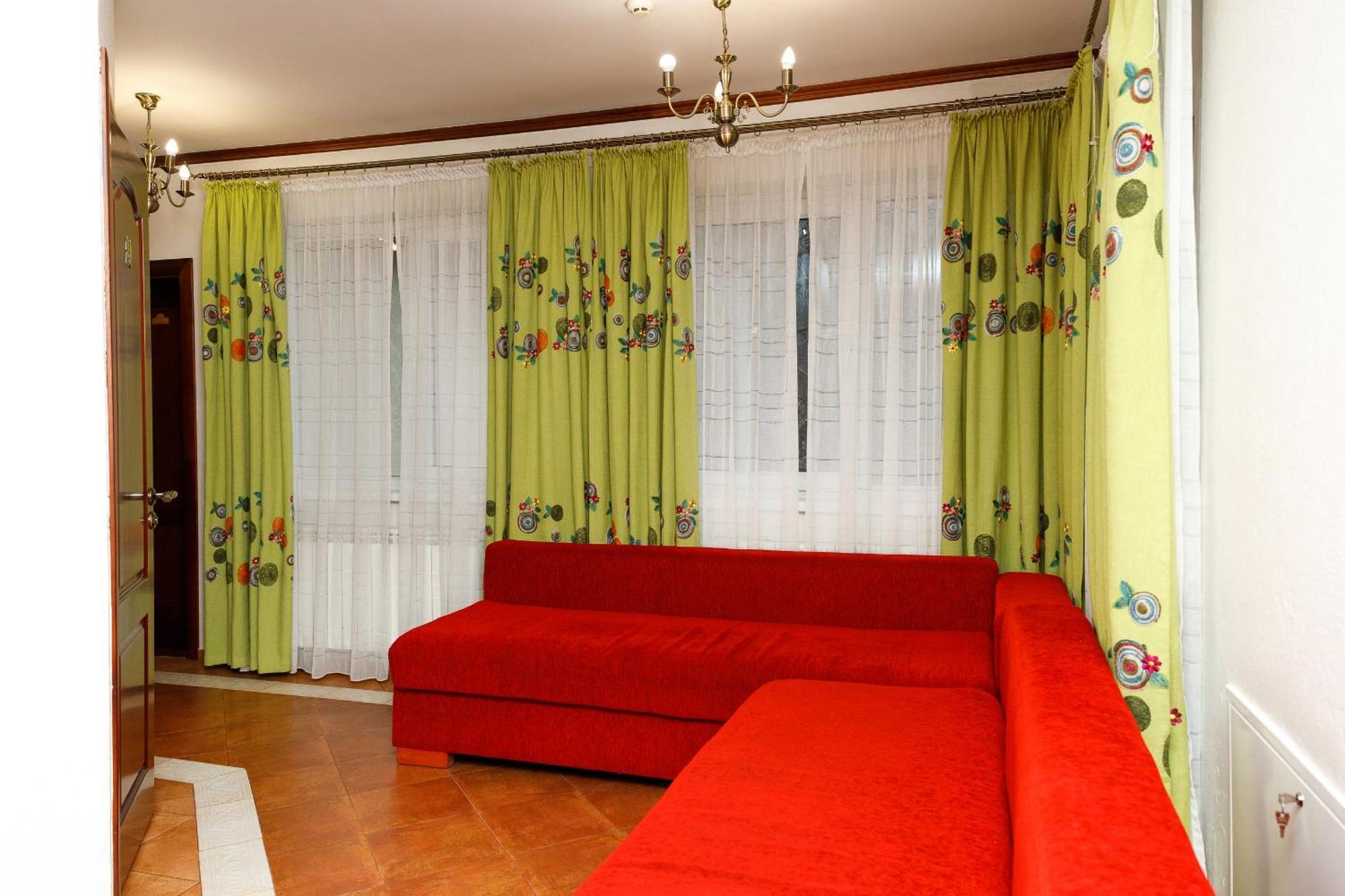 Gostyniy Dvir Synevir Hotel Sinevir Exterior foto
