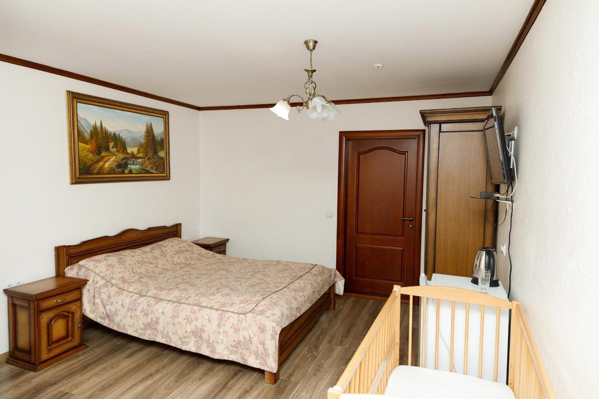 Gostyniy Dvir Synevir Hotel Sinevir Exterior foto
